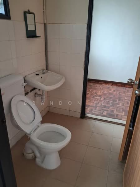2-storey Terraced House for Rent in Taman Puncak Jalil (Seri Kembangan) - Brandon Yee - Bathroom - PropertyGuru.com.my