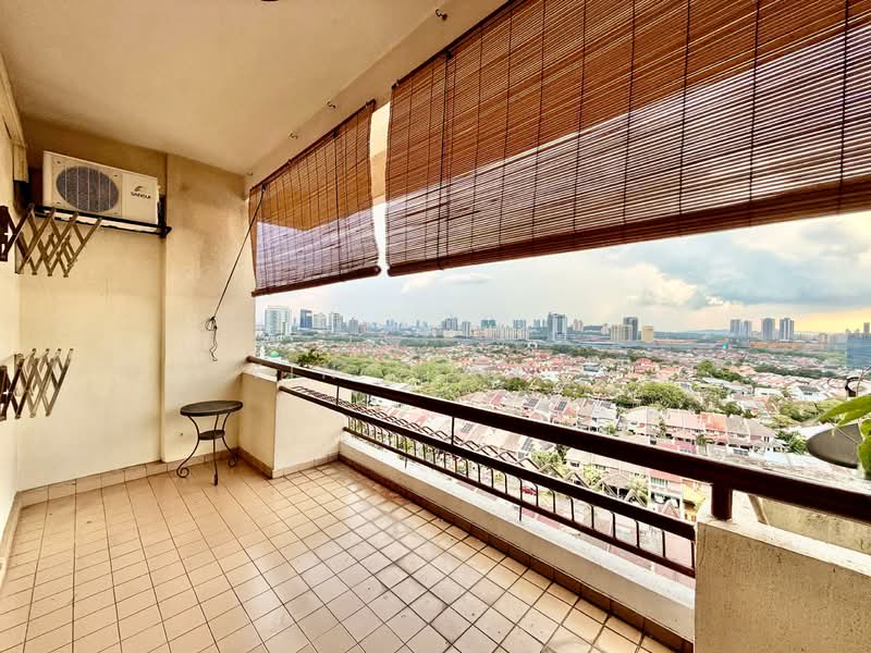 Kondominium untuk Disewa di Kiara View - Yin Peng . - Balcony - PropertyGuru.com.my
