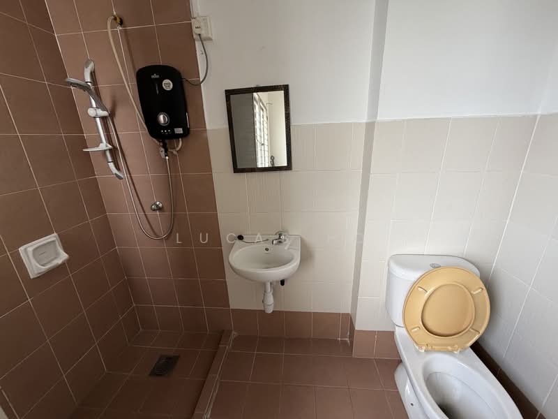 Townhouse for Rent in Kampung Sungai Kayu Ara (Petaling Jaya) - Lucas Ho - PropertyGuru.com.my