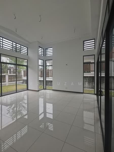 2-storey Terraced House for Sale in Taman Subang Bestari (Sungai Buloh) - Faez Muzamel - Living Room - PropertyGuru.com.my