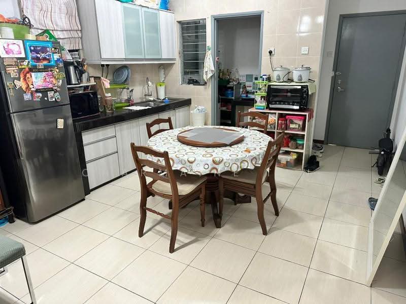 Kediaman Servis untuk Dijual di Beverly Tower @ Plaza Medan Putra - Charmaine Tan - Kitchen - PropertyGuru.com.my