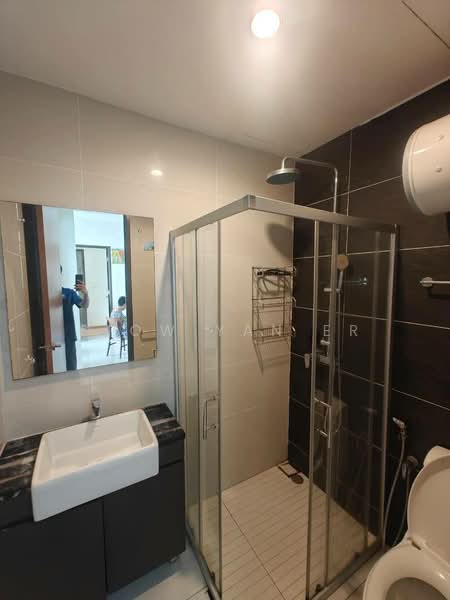 Kondominium untuk Dijual di Amberside @ Country Garden Danga Bay - Siow Yan Er - Bathroom - PropertyGuru.com.my