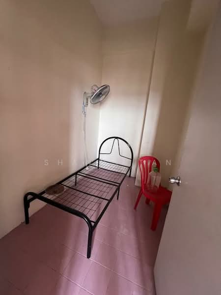 Condominium for Sale at Evergreen Park Scot Pine - Shanny Tan - Bedroom - PropertyGuru.com.my