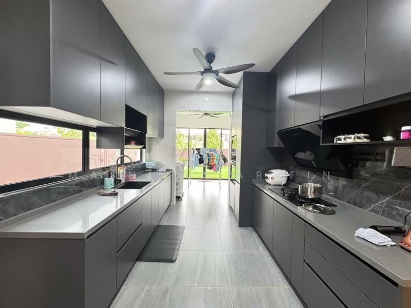 Semi-Detached House for Sale in Taman Tasik Semenyih (Semenyih) - Masnizah Arifin - Kitchen - PropertyGuru.com.my