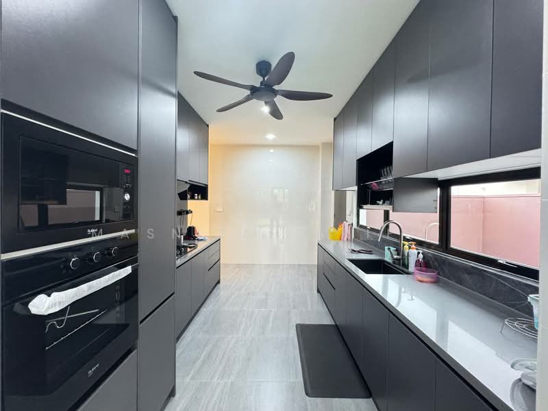 Semi-Detached House for Sale in Taman Tasik Semenyih (Semenyih) - Masnizah Arifin - Kitchen - PropertyGuru.com.my