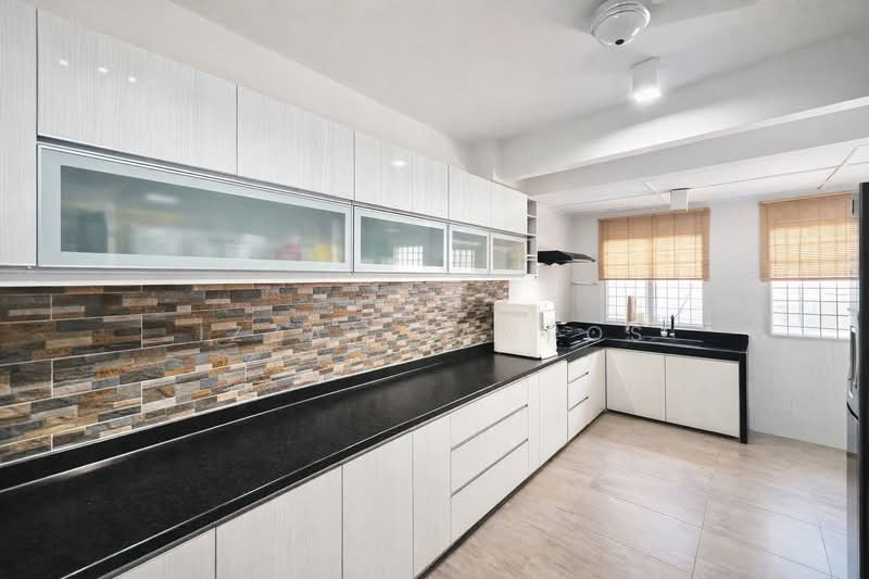 Rumah Teres 2 Tingkat untuk Dijual di Usj 9 (Subang Jaya) - Izzat Zamros - Kitchen - PropertyGuru.com.my