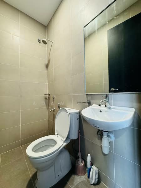 2-storey Terraced House for Sale in Bukit Jelutong (Shah Alam) - Adaw Zain - Bathroom - PropertyGuru.com.my