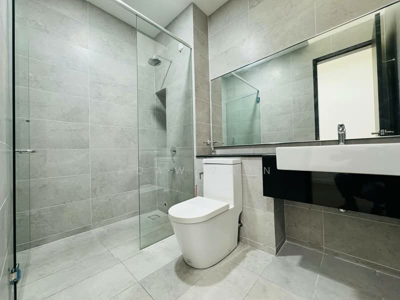 2-storey Terraced House for Sale in Bukit Jelutong (Shah Alam) - Adaw Zain - Bathroom - PropertyGuru.com.my