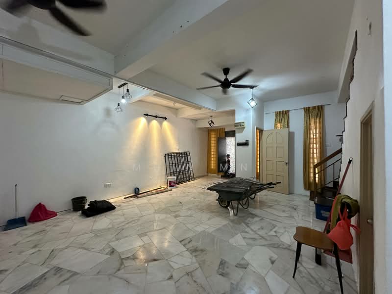 Rumah Teres 2 Tingkat untuk Dijual di Kuala Selangor (Selangor) - Muin Mn - Living Room - PropertyGuru.com.my