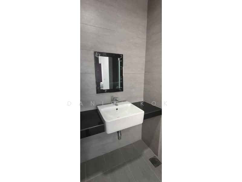 Servis Apartment untuk Disewa di The Pano - Daniel Kok - Bathroom - PropertyGuru.com.my