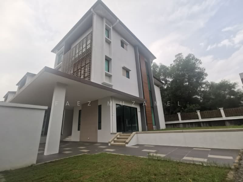 Rumah Banglo untuk Dijual di Subang Bestari (Shah Alam) - Faez Muzamel - PropertyGuru.com.my