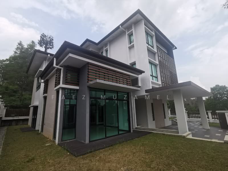 Rumah Banglo untuk Dijual di Subang Bestari (Shah Alam) - Faez Muzamel - PropertyGuru.com.my