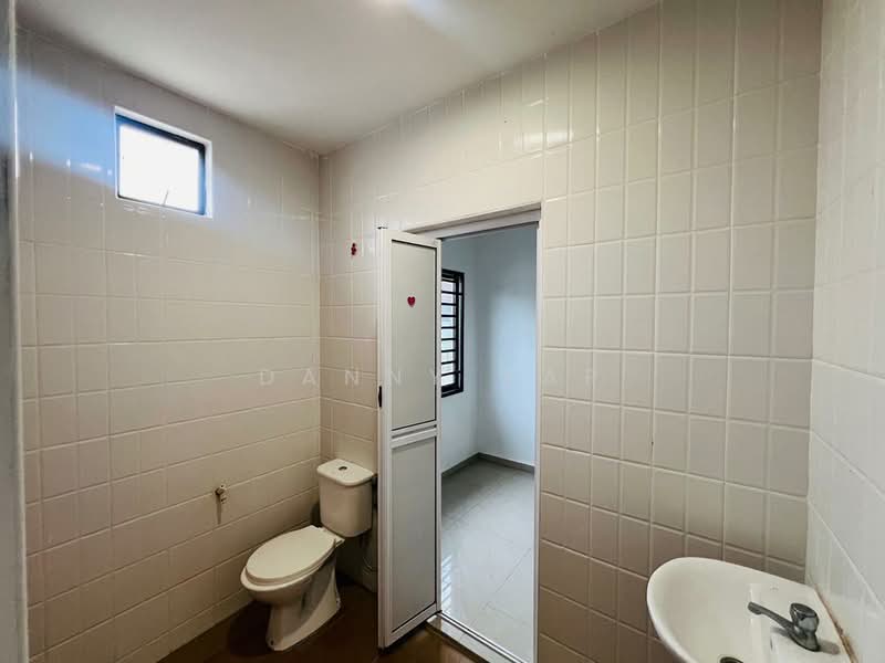 2-storey Terraced House for Sale in Johor Bahru (Johor) - Danny Yap - Bathroom - PropertyGuru.com.my