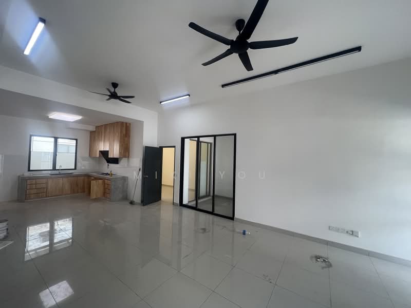 2-storey Terraced House for Rent in Telok Panglima Garang (Selangor) - Miki You - Kitchen - PropertyGuru.com.my