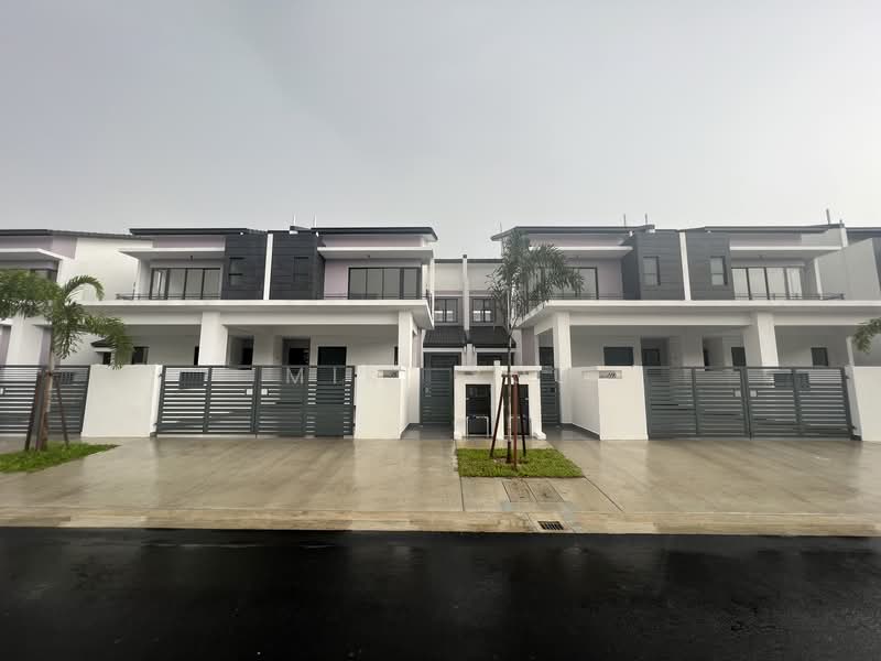2-storey Terraced House for Rent in Telok Panglima Garang (Selangor) - Miki You - Exterior - PropertyGuru.com.my