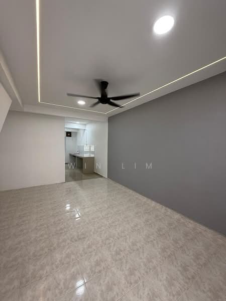 Rumah Teres 2 Tingkat untuk Dijual di Bandar Seri Alam (Masai) - Win Lim - Living Room - PropertyGuru.com.my