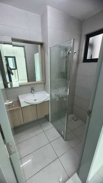 Service Residence for Rent at Sinaran @ Utropolis - Kent Chuah - Bathroom - PropertyGuru.com.my