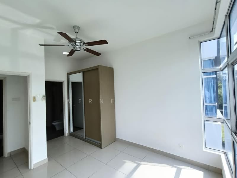 Apartment for Sale at D'Rich Executive Suites - Werner Kee - Bedroom - PropertyGuru.com.my
