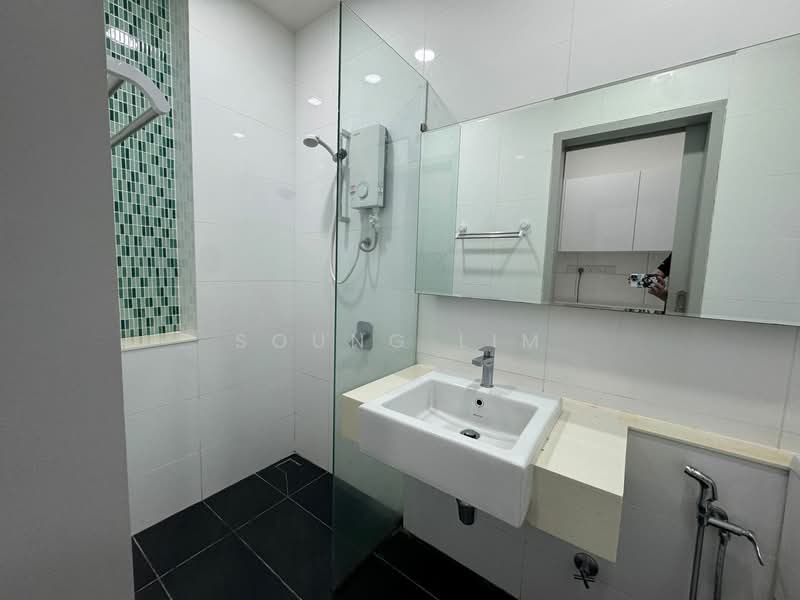 Service Residence for Rent at Residential Suites @ HighPark - Soung Lim - Bathroom - PropertyGuru.com.my