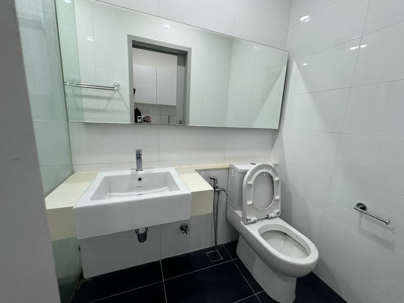 Service Residence for Rent at Residential Suites @ HighPark - Soung Lim - Bathroom - PropertyGuru.com.my