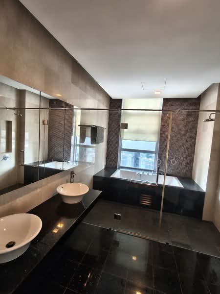 Kondominium untuk Dijual di Idaman Residence - Vivian Choo - Bathroom - PropertyGuru.com.my