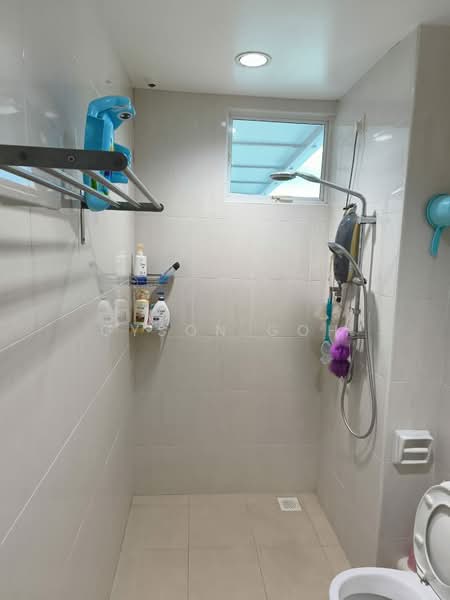 Rumah Teres 2 Tingkat untuk Disewa di Bandar Tasek Mutiara (Simpang Ampat) - Gyson Goh - Bathroom - PropertyGuru.com.my