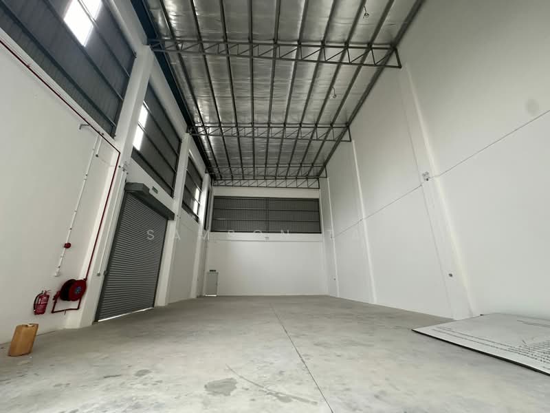 Warehouse for Rent in Batu Arang (Selangor) - Samson Tan - Interior - PropertyGuru.com.my