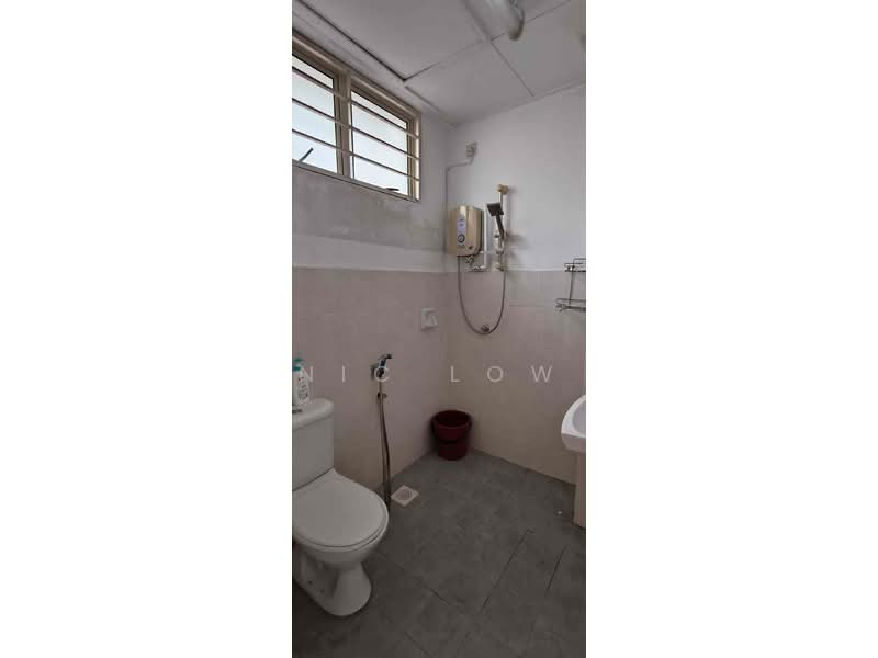 Service Residence for Rent at Fortune Avenue - Nic Low - Bathroom - PropertyGuru.com.my
