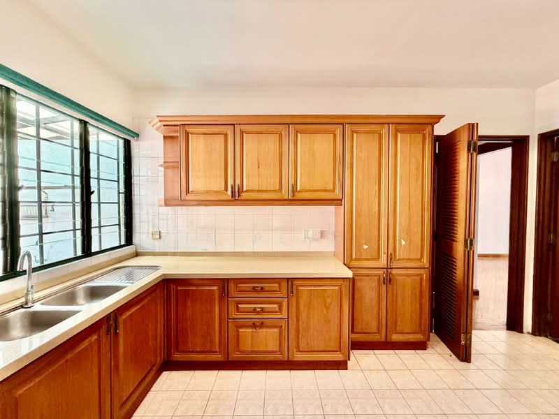 Rumah Teres 2 Tingkat untuk Disewa di Taman Tun Dr Ismail (Kuala Lumpur) - Yin Peng . - Kitchen - PropertyGuru.com.my