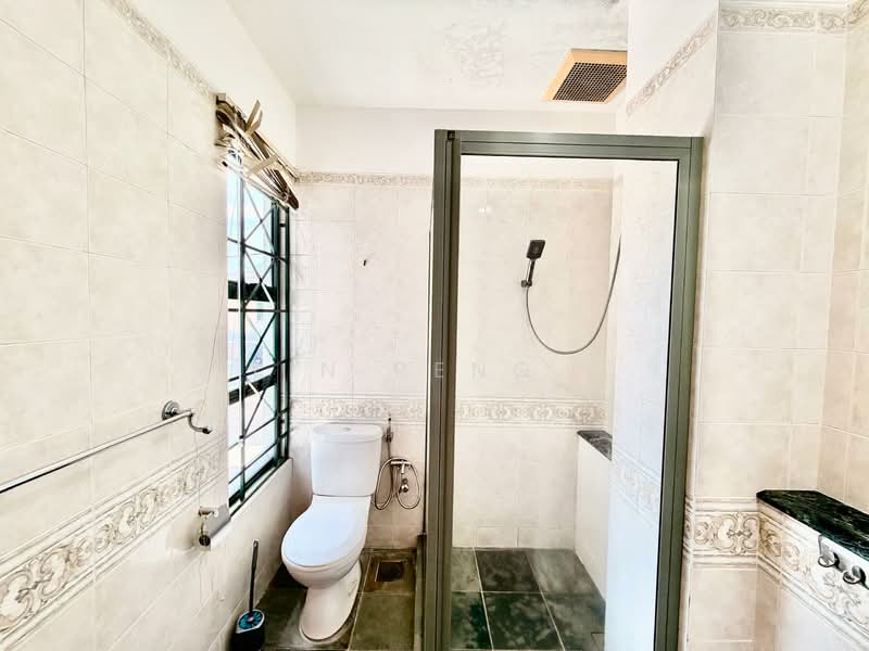 Rumah Teres 2 Tingkat untuk Disewa di Taman Tun Dr Ismail (Kuala Lumpur) - Yin Peng . - Bathroom - PropertyGuru.com.my