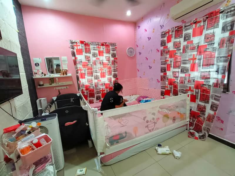 Bungalow for Sale in Johor Bahru (Johor) - Kai Siong - Bedroom - PropertyGuru.com.my