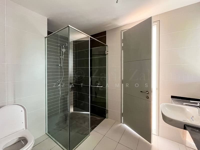 3-storey Terraced House for Sale in Taman Melawati (Ulu Kelang) - Izzat Zamros - Bathroom - PropertyGuru.com.my
