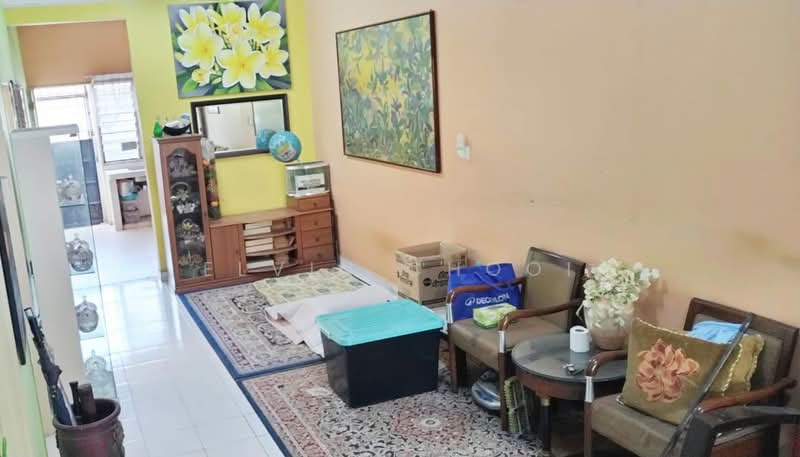 Rumah Teres 1 Tingkat untuk Dijual di Semenyih (Selangor) - Elvin Chooi - Living Room - PropertyGuru.com.my