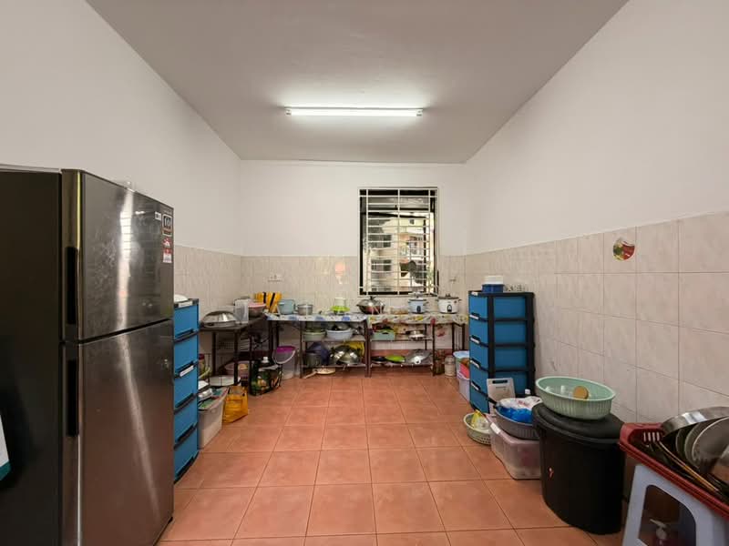 Townhouse for Sale in Cyber 11 (Cyberjaya) - Alan . - Kitchen - PropertyGuru.com.my