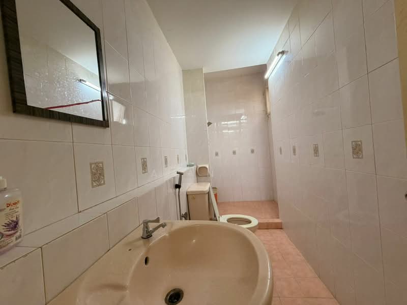 Townhouse for Sale in Cyber 11 (Cyberjaya) - Alan . - Bathroom - PropertyGuru.com.my