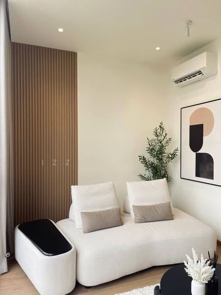 Servis Apartment untuk Disewa di Armani Raja Uda - Izzah Alias - Living Room - PropertyGuru.com.my