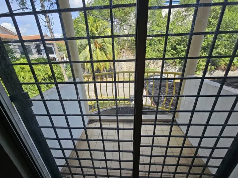 Rumah Teres 2 Tingkat untuk Dijual di Taman Desa Cheng Perdana 1 (Cheng) - Alvin Chan Kai Boon - Balcony - PropertyGuru.com.my