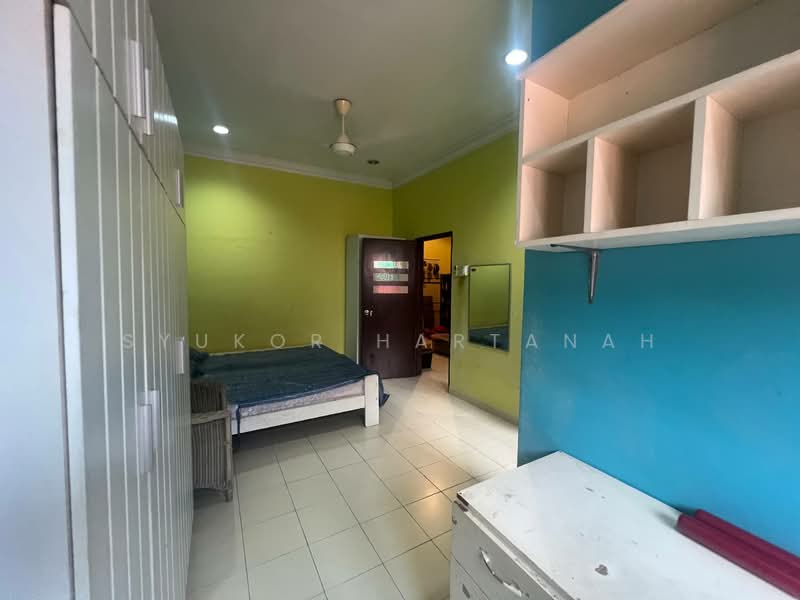 2-storey Terraced House for Sale in Shah Alam (Selangor) - Syukor Hartanah - Bedroom - PropertyGuru.com.my
