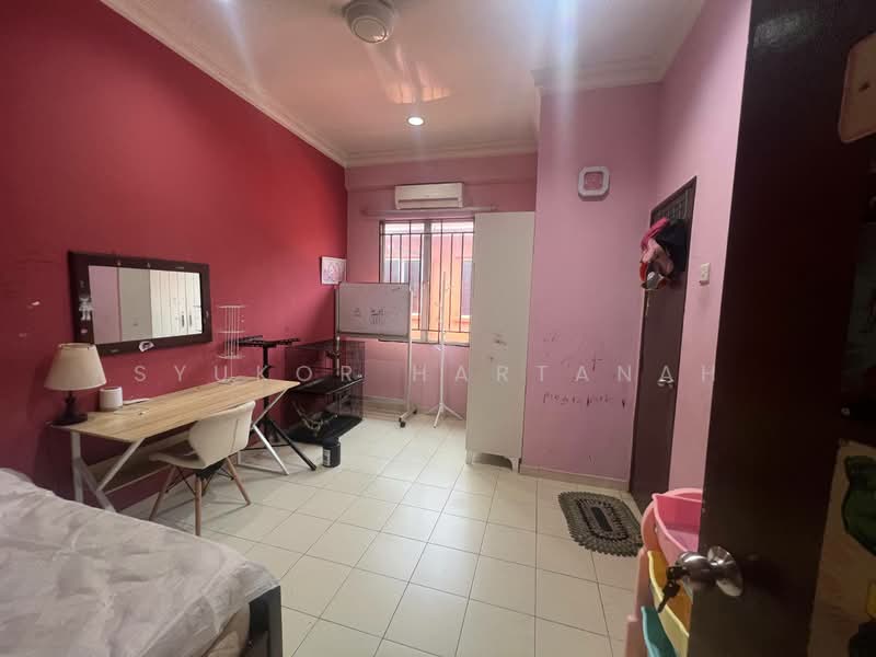 2-storey Terraced House for Sale in Shah Alam (Selangor) - Syukor Hartanah - Bedroom - PropertyGuru.com.my