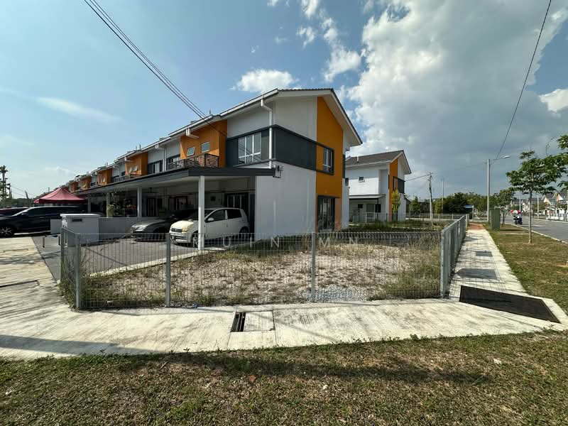 2-storey Terraced House for Sale in Kuala Selangor (Selangor) - Muin Mn - Exterior - PropertyGuru.com.my