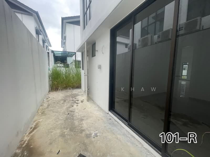 Rumah Berkembar untuk Dijual di Setia Utama (Setia Alam) - Hao Kai Khaw - Exterior - PropertyGuru.com.my