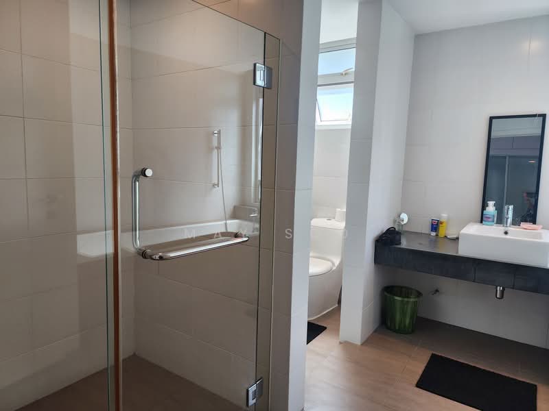 Kondominium untuk Dijual di Ceriaan Kiara - May Soo - Bathroom - PropertyGuru.com.my