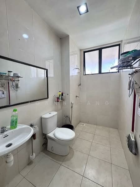 Rumah Teres 3 Tingkat untuk Disewa di Butterworth (Penang) - Joanne Ang - Bathroom - PropertyGuru.com.my