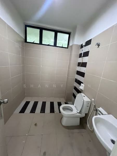 Semi-Detached House for Sale in Bandar Mahkota Cheras (Cheras) - Shanny Tan - Bathroom - PropertyGuru.com.my