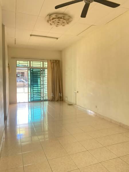 Rumah Teres 1 Tingkat untuk Dijual di Taman Bestari Indah (Ulu Tiram) - Joan Sin - PropertyGuru.com.my