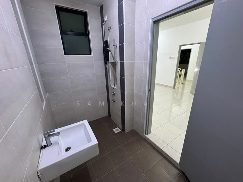 2-storey Terraced House for Sale in Taman Mount Austin (Tebrau) - Sam Kuan - Bathroom - PropertyGuru.com.my