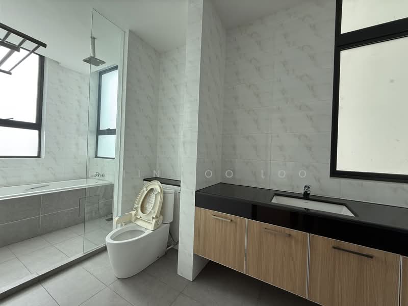 Apartment for Sale at Molek Pine 4 - Eliin Loo Loo - PropertyGuru.com.my