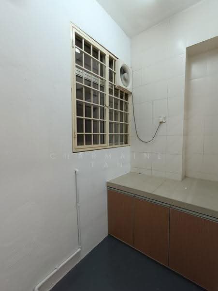 Kediaman Servis untuk Dijual di Avelon Tower @ Plaza Medan Putra - Charmaine Tan - Kitchen - PropertyGuru.com.my