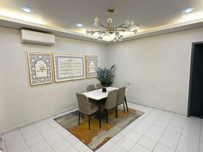 Rumah Teres 1 Tingkat untuk Dijual di Taman Pulai Emas (Kulai) - Joan Sin - Dining Room - PropertyGuru.com.my