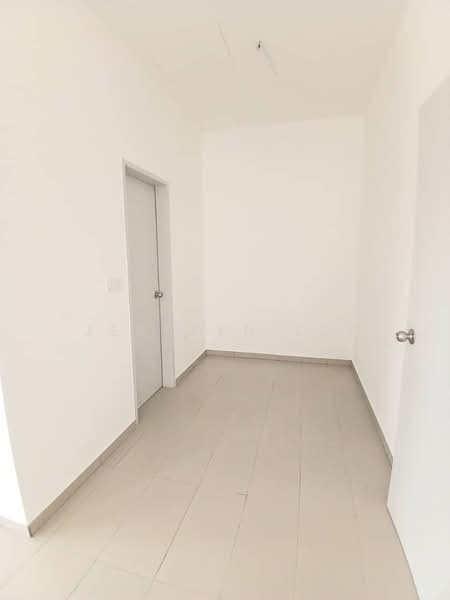 Semi-Detached House for Sale in Setia Ecohill (Semenyih) - Jesslyn Lee - Wardrobe - PropertyGuru.com.my